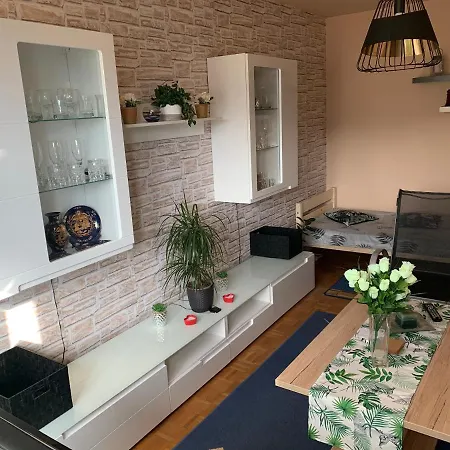 Simon Apartment