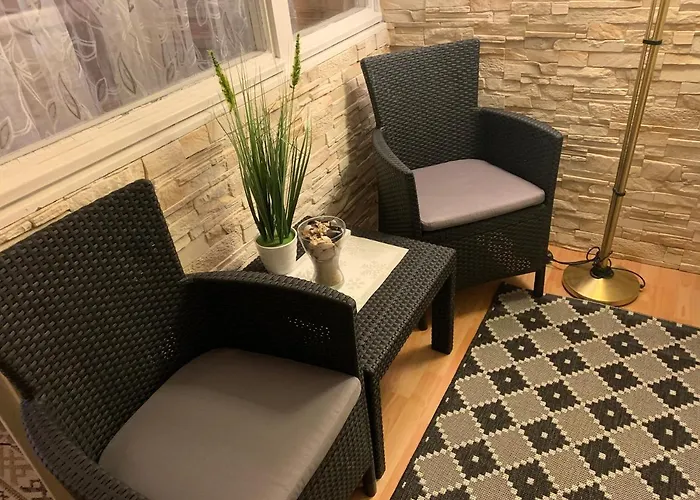 Simon * Budapest
